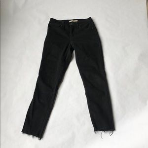 Frayed levis 721 high rise